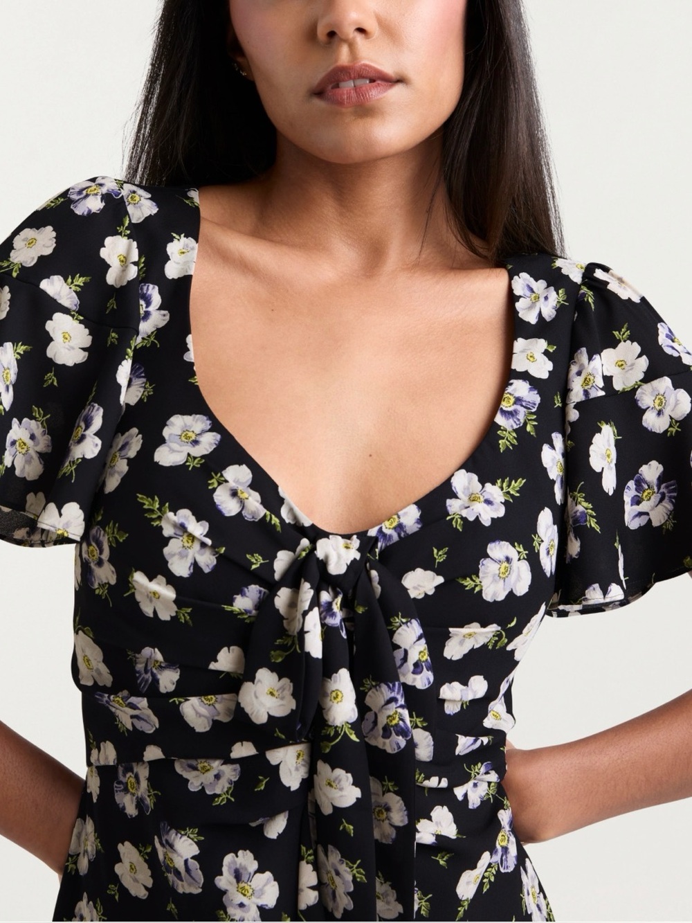 NWT Cinq a Sept Poppies Isha Dress in Navy Floral Size 2 - Picture 3 of 12